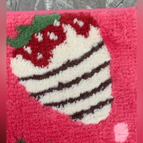 Betsey Johnson Valentine Bath Rug • Strawberries • Hearts • NWT - Picture 7 of 12